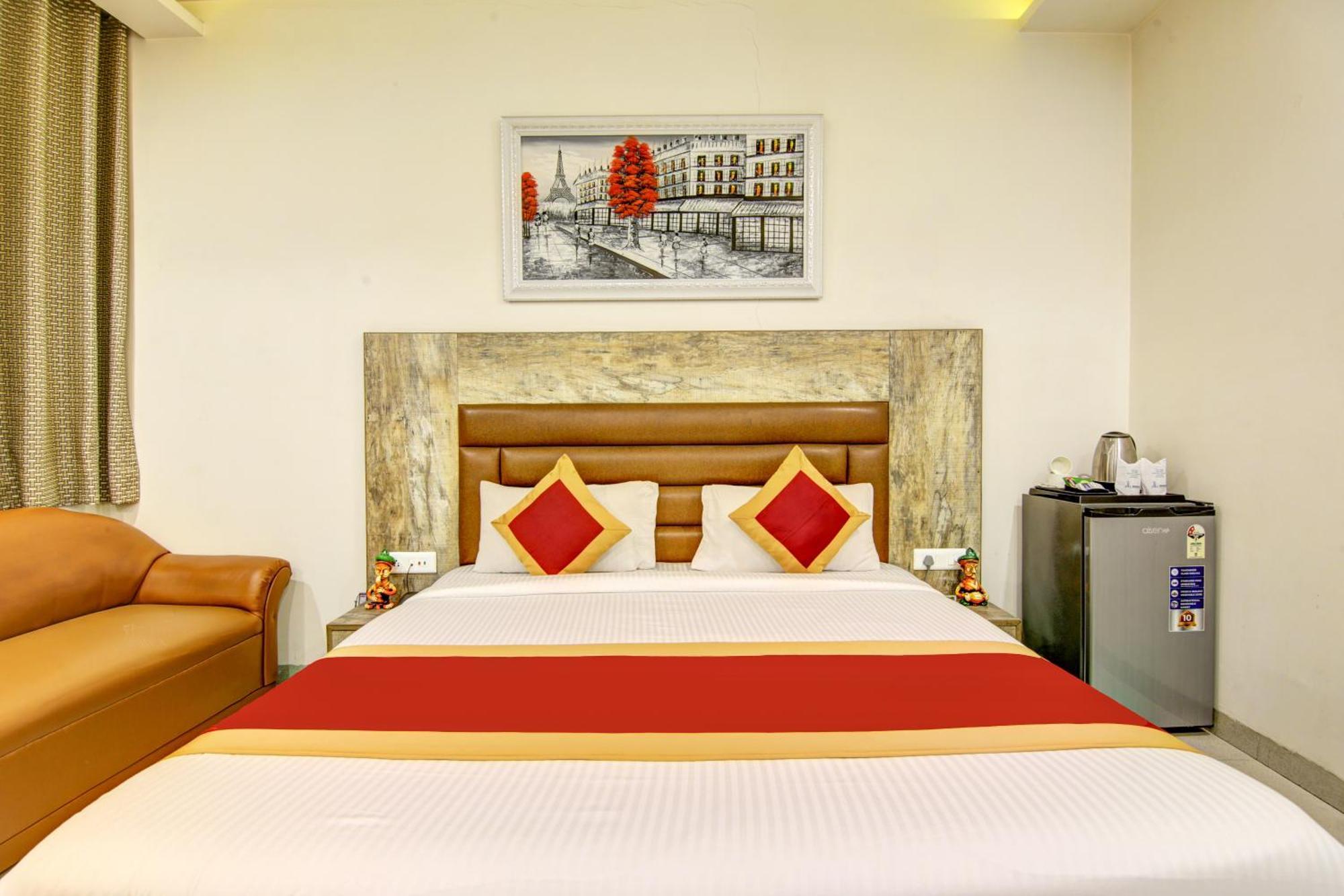 Gracious By Vishesh Hotels & Home Stay New Delhi Luaran gambar